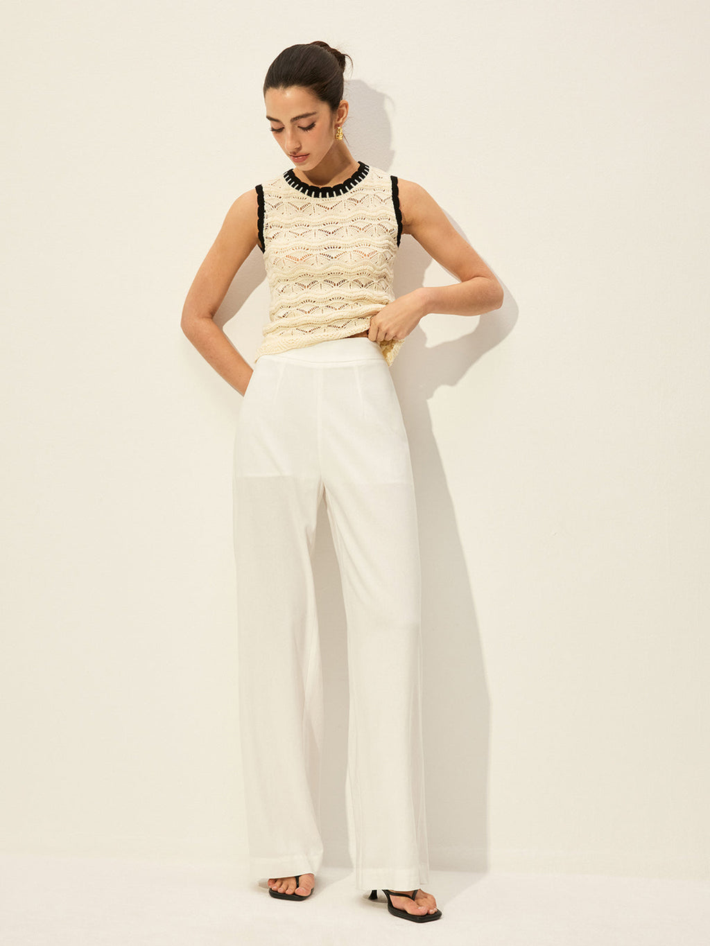 Crochet Contrast Trim Sweater Vest