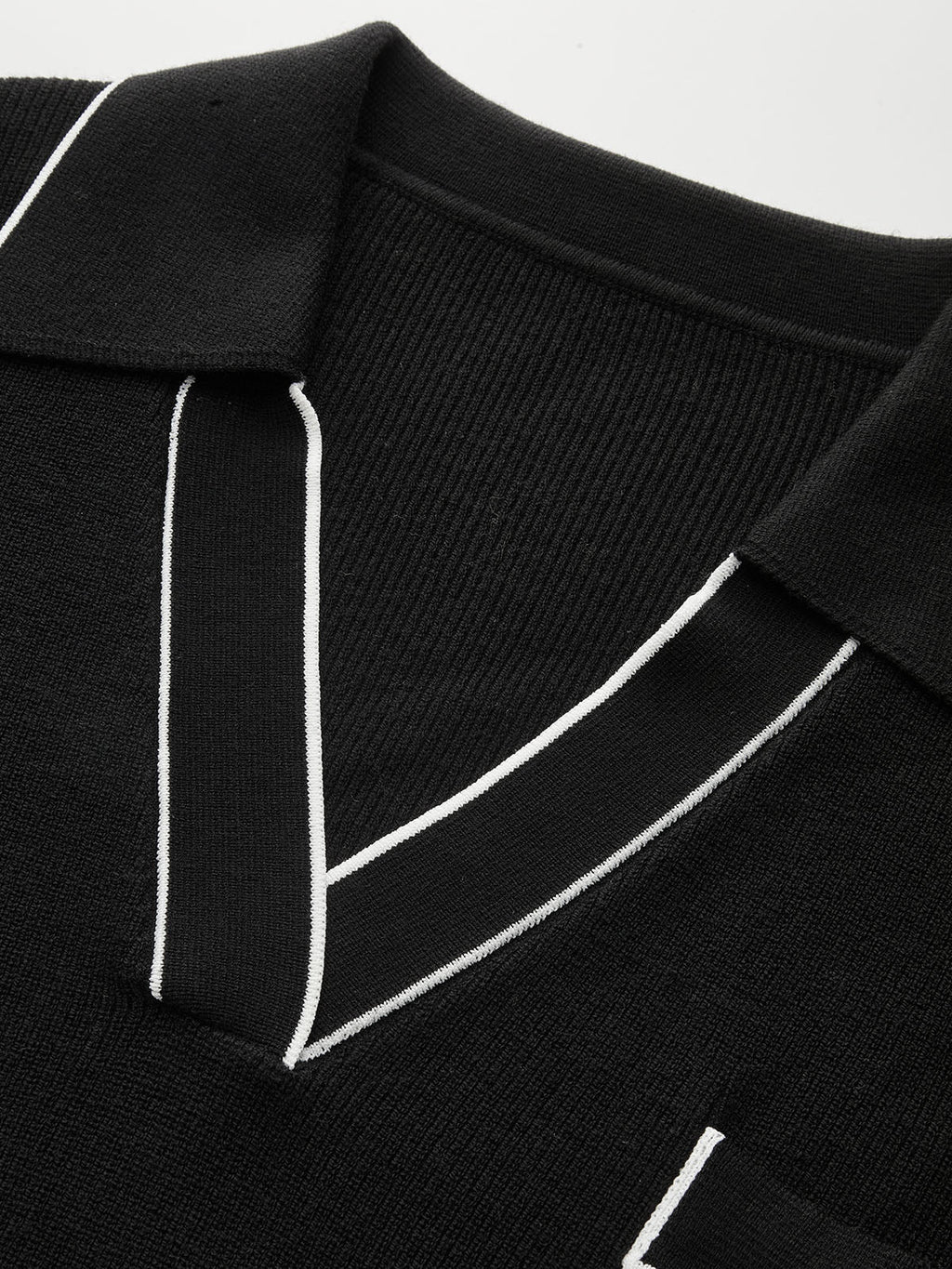 Contrast Trim Polo Knit Top