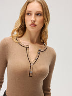 V-Neck Contrast-Trim Knit Top