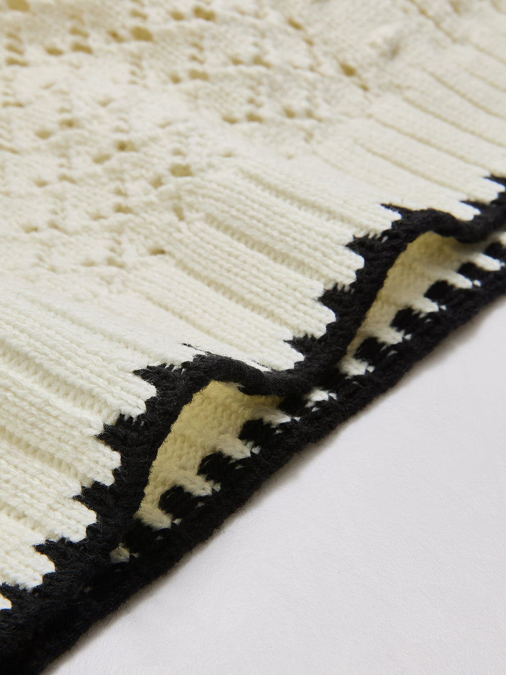 Contrast Trim Open-Knit Sleeveless Top
