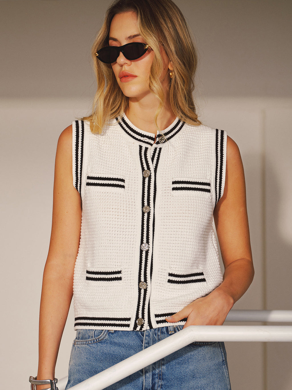 Contrast Trim Openwork Knit Vest